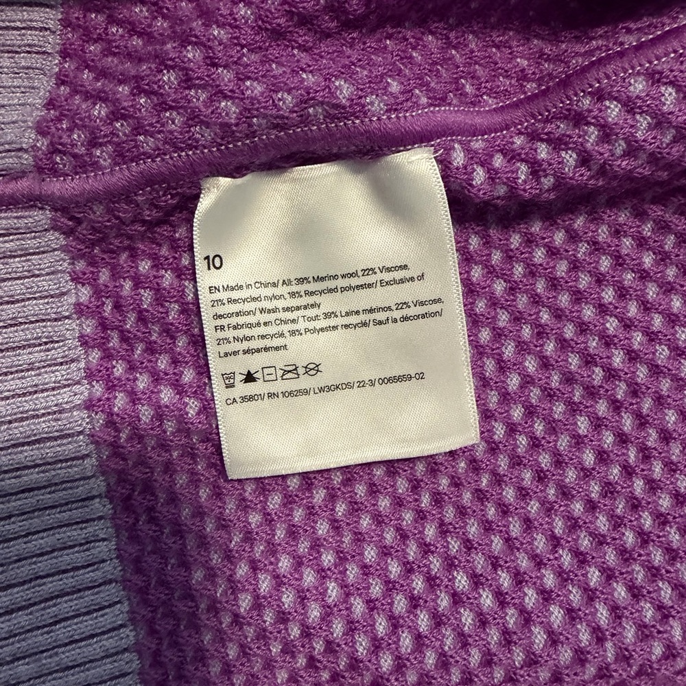 Lululemon Reversible Double-Knit Zip-Up Sweater Size 10 - Picture 11 of 11